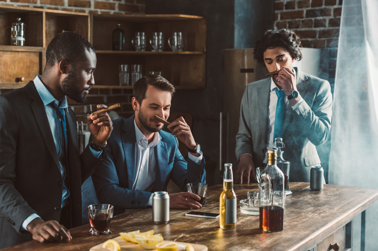 How to Host the Ultimate Cigar Party - Smoke Inn Blog