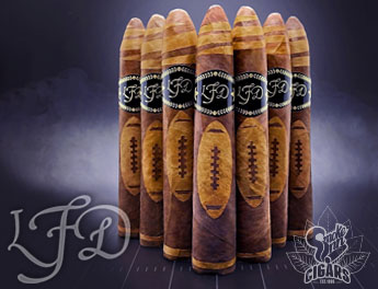 La Flor Dominicana Special Football Edition 2021